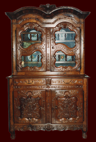 Buffet deux corps rennais sign J.-B. Depouez