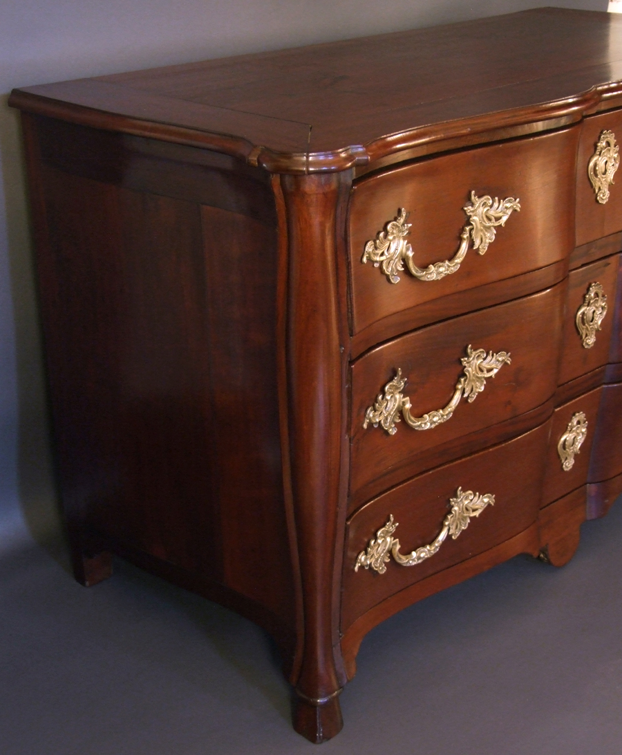 Commode-de-malouiniere-en-acajou