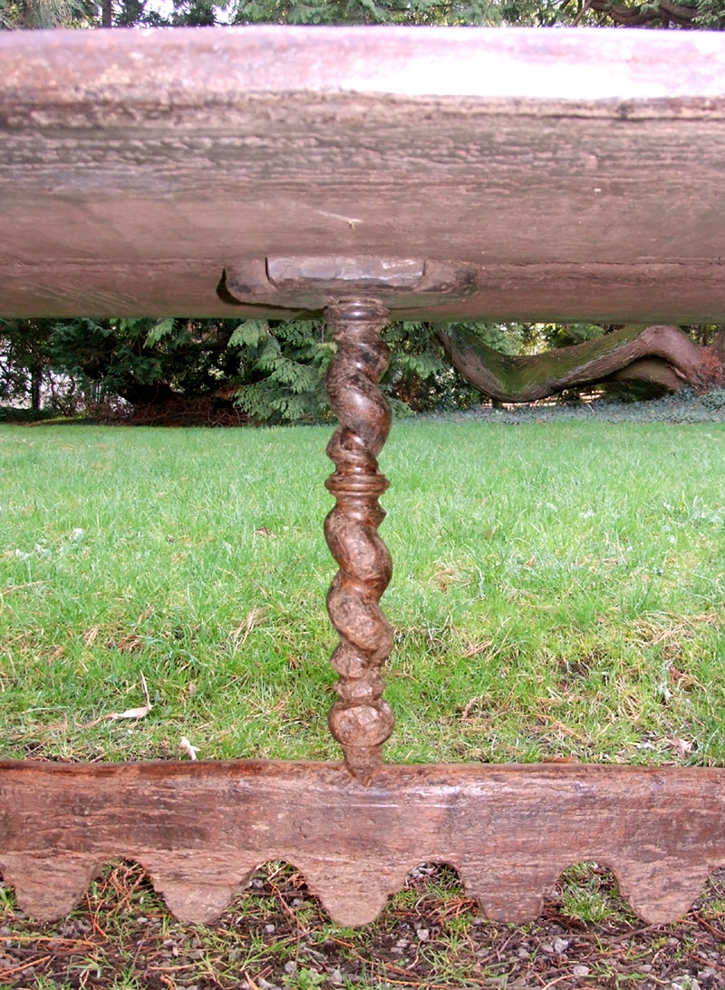 grande table de chteau en noyer