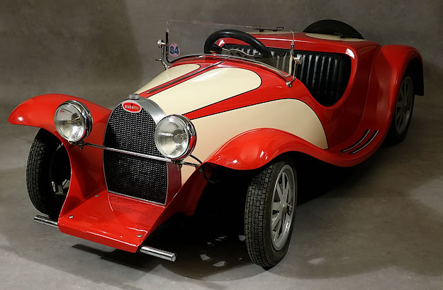 Voiture-enfant-moteur-thermique-Bugatti-Junior-De-la-Chapelle-Bugatti