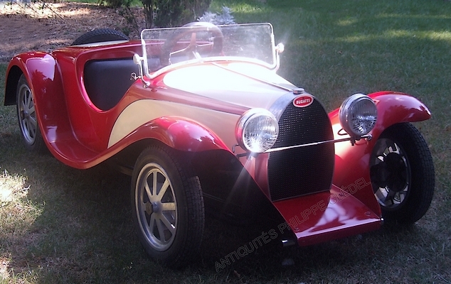 Jouets-Bugatti-55-Junior-Voiture-Bugatti-Junior-De-la-Chapelle-Bugatti-roadster-enfant-1/2-moteur-thermique