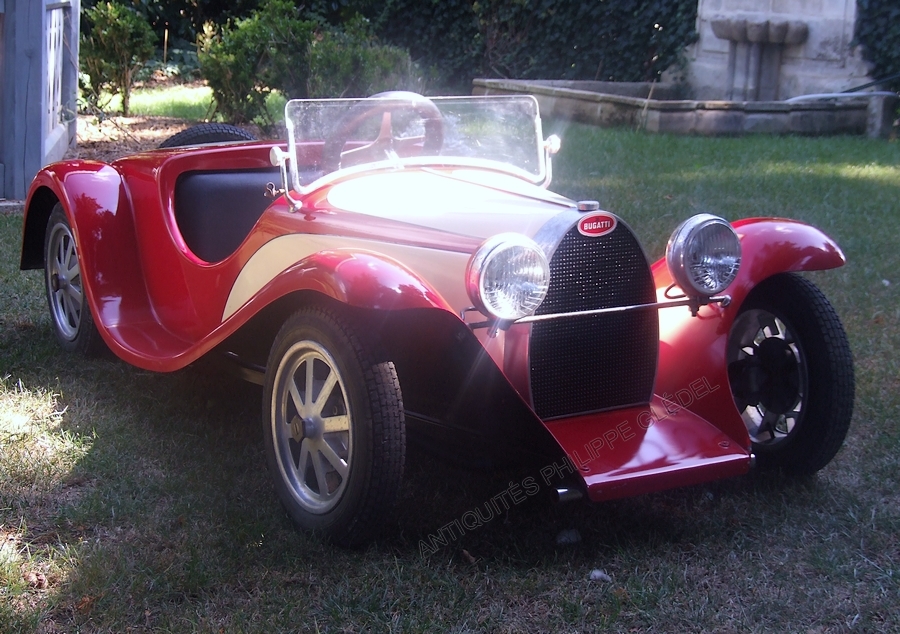 Voiture-enfant-moteur-thermique-Bugatti-Junior-De-la-Chapelle-Bugatti
