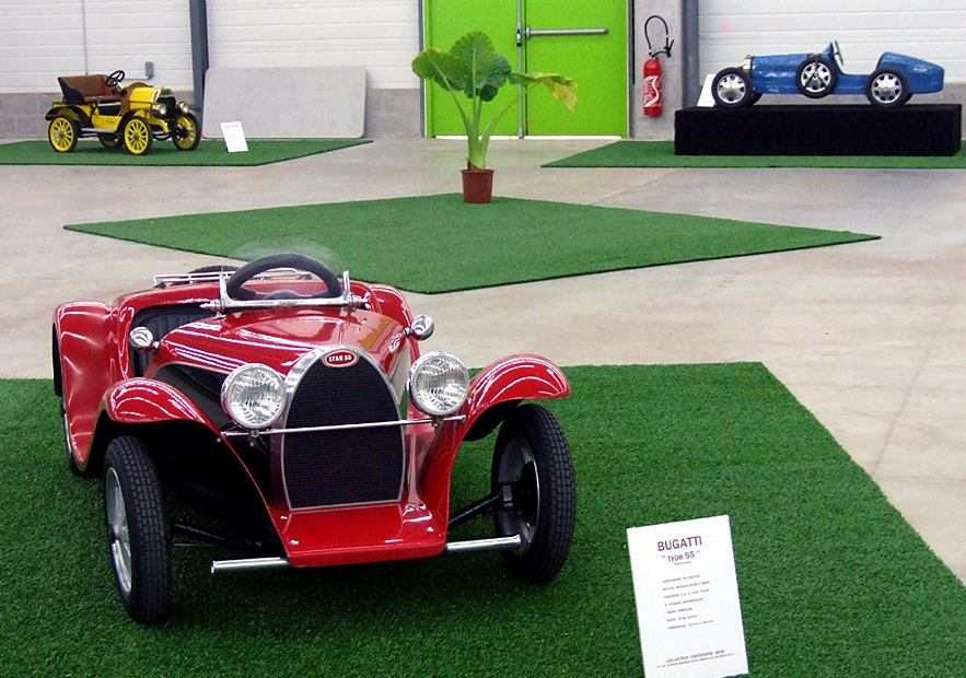 Bugatti-Star-55-salon-national-mini-automobiles