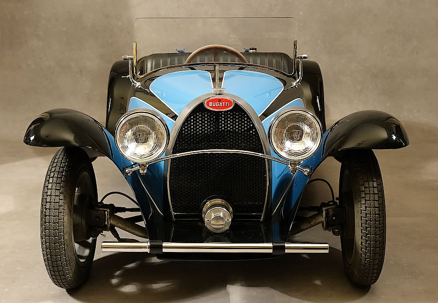 voiture-thermique-Bugatti-enfant-à-moteur-de-la-chapelle