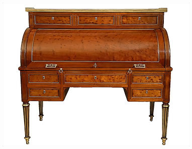 Bureau cylindre Louis XVI en acajou moucheté époque XVIIIe