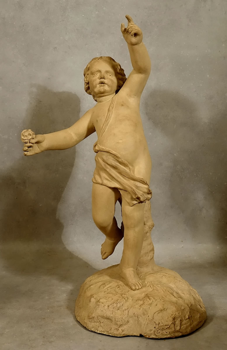 Amour &agrave; la rose en terre cuite XVIIIe