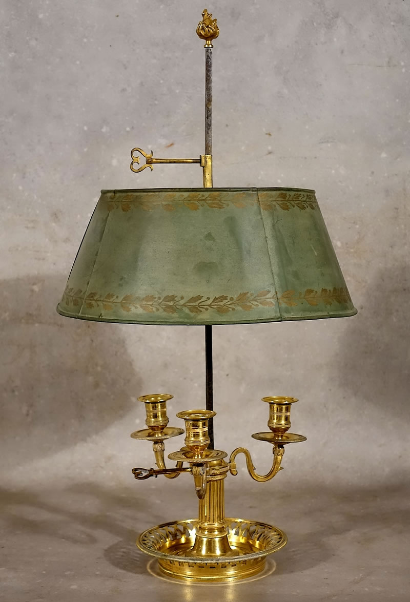 Lampe bouillotte Louis XVI &agrave; trois feux XVIIIe