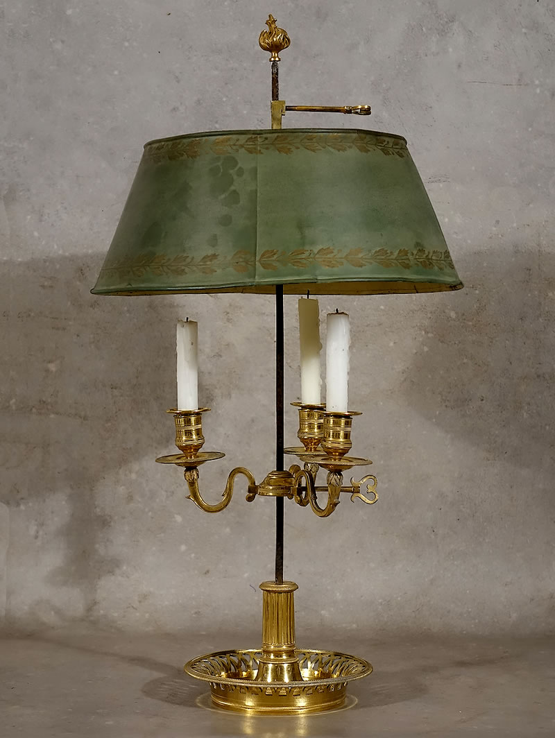 Lampe bouillotte &agrave; 3  lumi&egrave;res d'&eacute;poque Louis XVI
