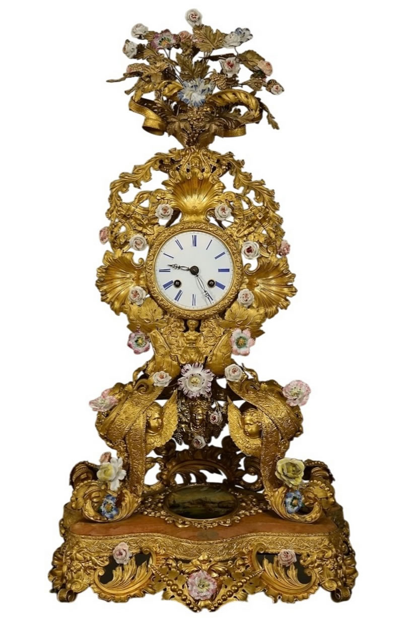 Pendule orientaliste vue du Bosphore en tôle et fleurs de porcelaine, vue détourée de face