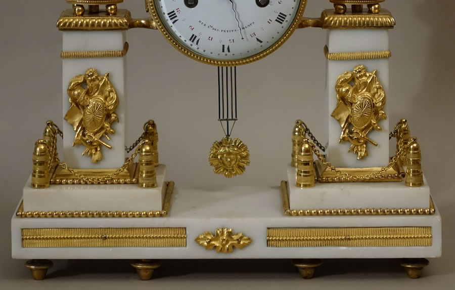 pendule-portique-epoque-Louis-XVI-Athena-bronze