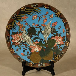 Plat japonais en bronze cloisonné à décor de grues Edo