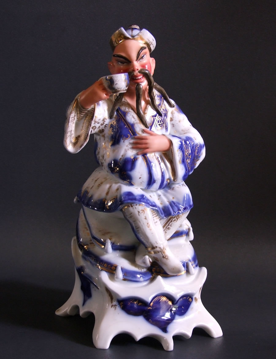 flacon &agrave; parfum au mandarin chinois en porcelaine de Bayeux bleu et or par Jacob Petit