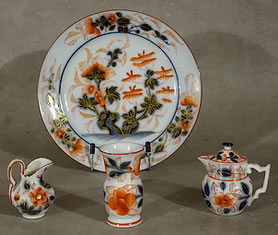 Assiette-vase-pot à lait-porcelaine-de-Bayeux-signature-au-caducée-tricolore-Imari