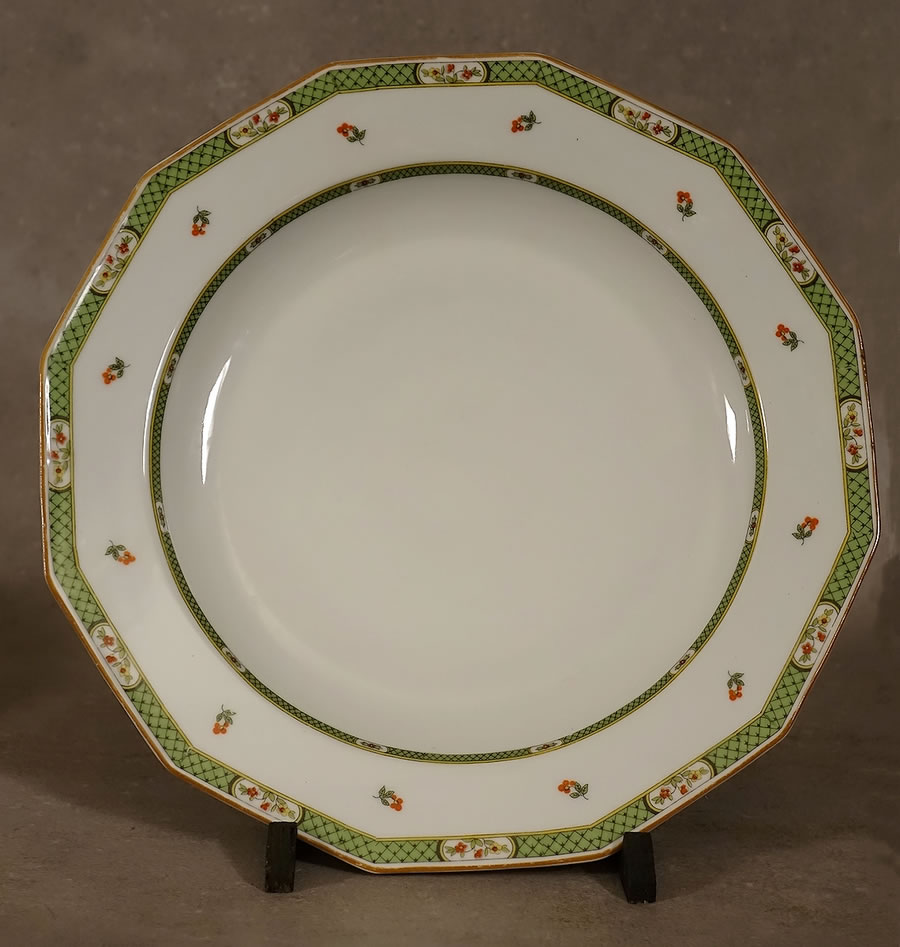 Grand plat octogonal porcelaine de Limoges Maison  Lanternier and Co