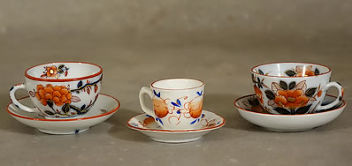 Tasses miniatures à café en porcelaine de Bayeux période Langlois