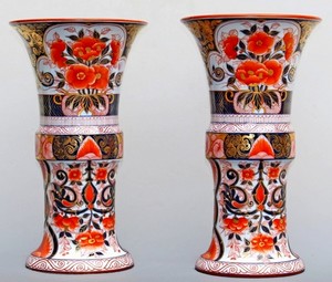 Paire-de-Vases-Bayeux-imari-Langlois
