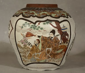 Vase en porcelaine de Satsuma Japon époque Meiji