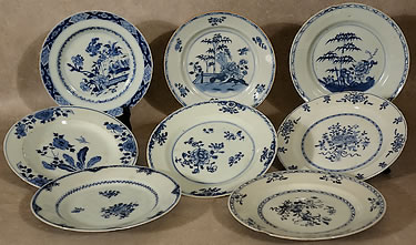 Assiettes-porcelaine-de-Chine-bleu-et-blanc-18e