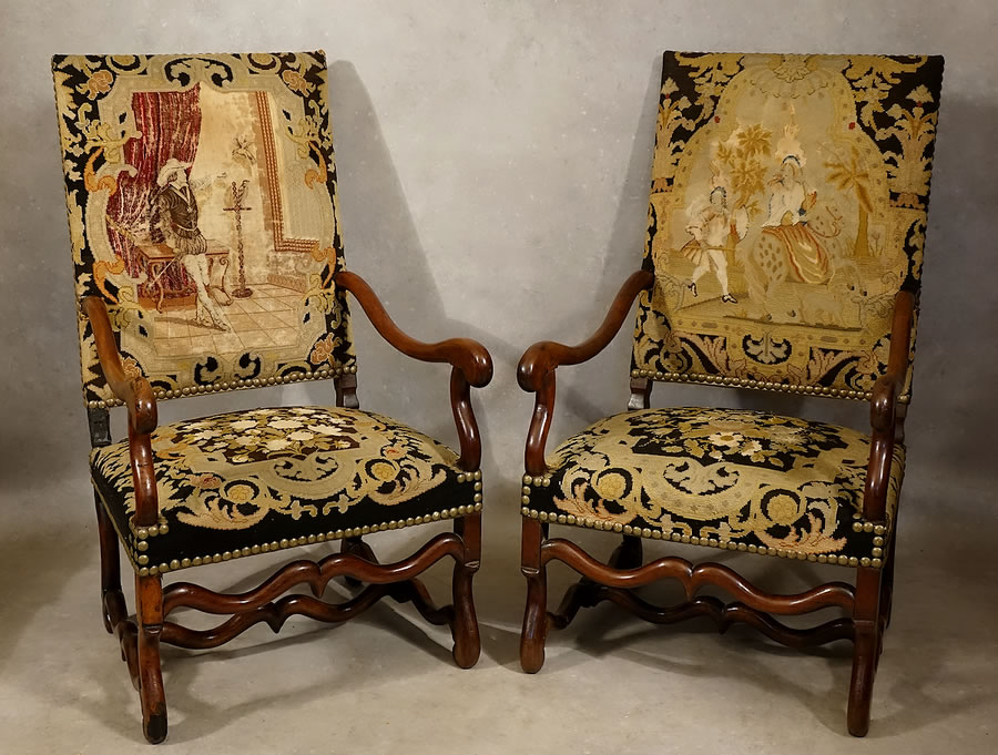 Paire de fauteuils en noyer os de mouton d'&eacute;poque Louis XIII du XVIIe si&egrave;cle