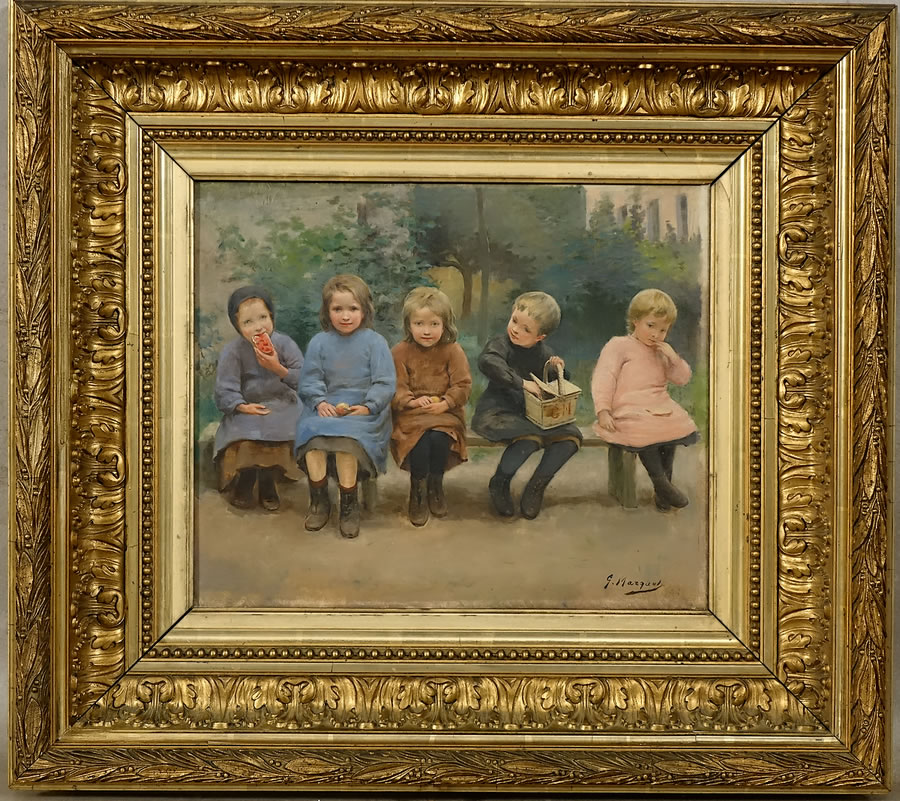 Gaston Marquet, Le goûter des enfants, cinq enfants assis sur un banc, vue du tableau dans son cadre doré