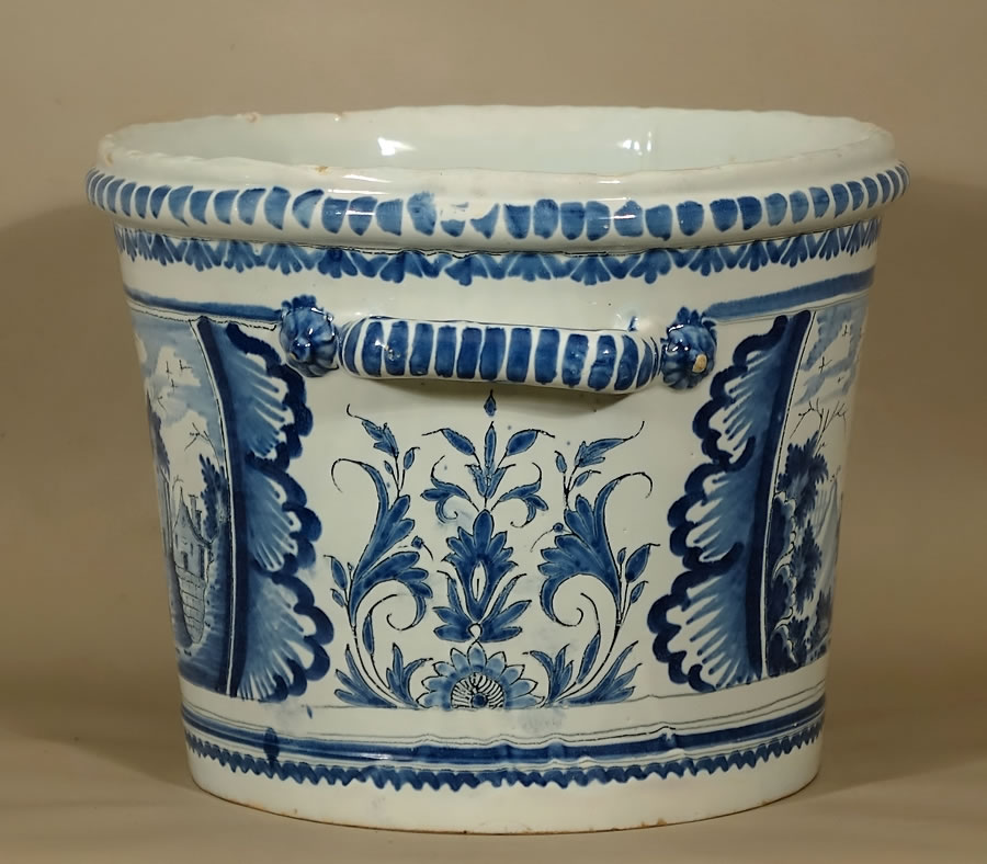 Blue-and-white-ceramic-Nevers
