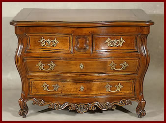 Commode-de-maîtrise-bordelaise-La-Rochelle-XVIIIe-siècle