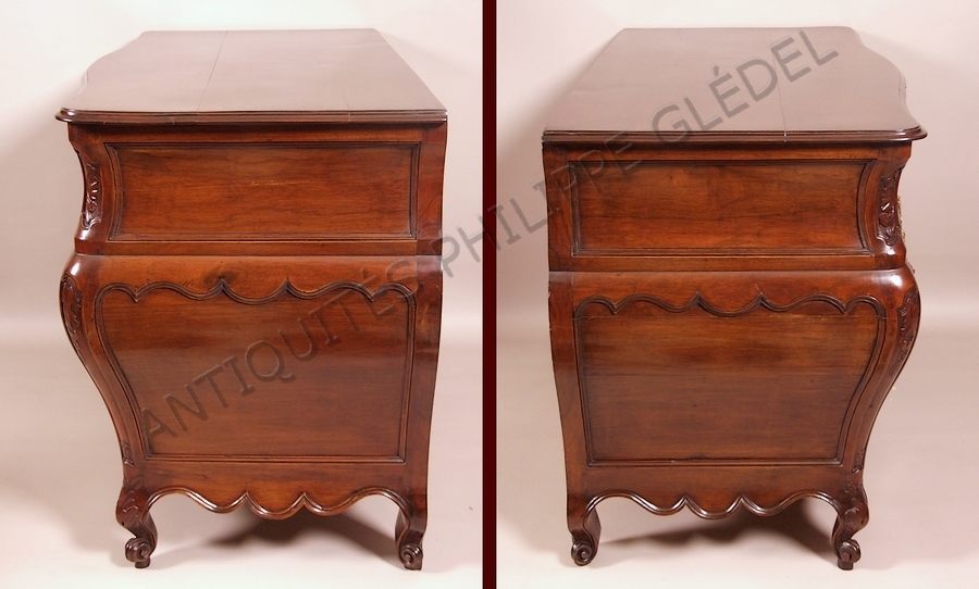 commode-de-port-bois-sculptée