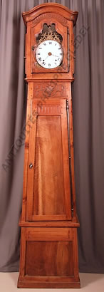 Horloge bourguignonne en noyer