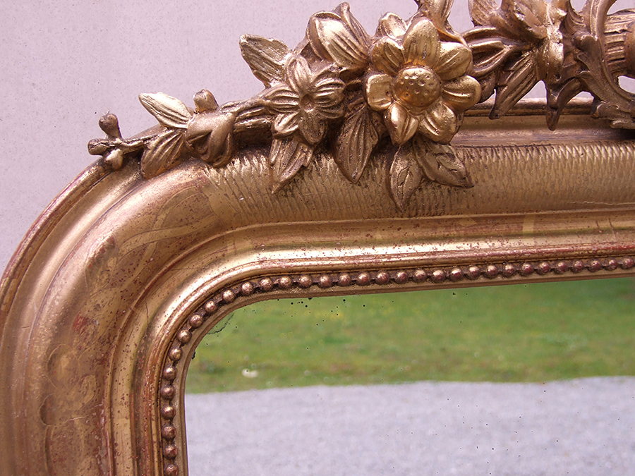 Miroir-Napoleon-III-bois-stuc-dore