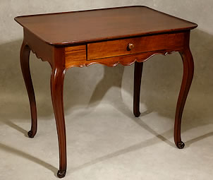 Table-cabaret-bordelaise-acajou
