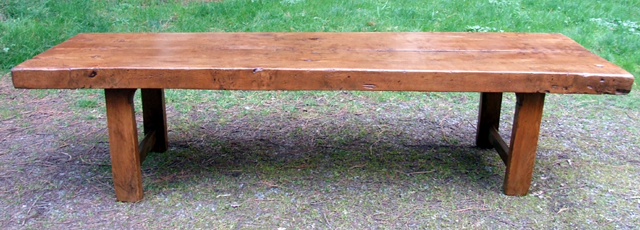 Table d'une longueur de 3 mètres par une épaisseur de 10 cm