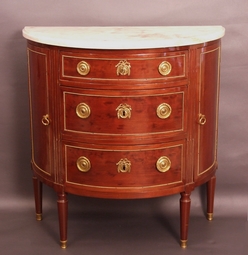 Commode-Louis-XVI-demi-lune-a-portes-laterales