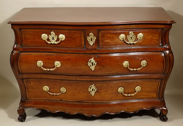 Commode-tombeau-bordelaise-acajou-Cuba-18e