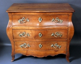 Solid-cherry-shaped-commode-Toulouse