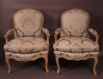 Paire-de-fauteuils-Louis-XV-estampilles-Briois