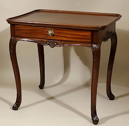 Table-cabaret-acajou-de-Cuba-bordelaise