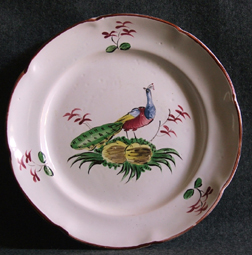 Assiette-faience-Strasbourg-Décor-au-paon-hannong