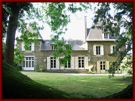 Manoir des Ori&egrave;res, Antiquit&eacute;s Philippe Gl&eacute;del &agrave; Foug&egrave;res